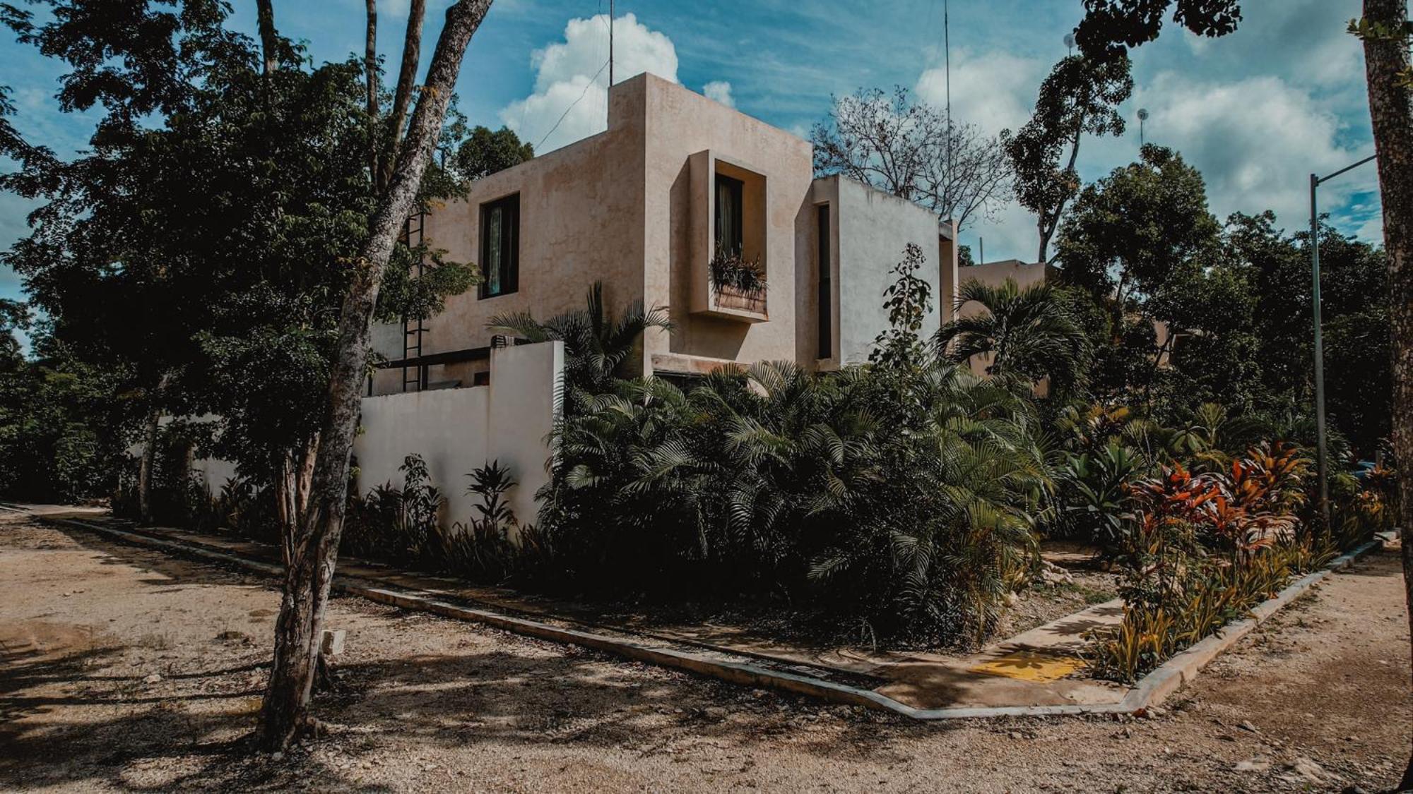 Villa Buena Casa Tulum, Ranked Private With Ensuite Brs, Infinity Pool, & Daily Staff *