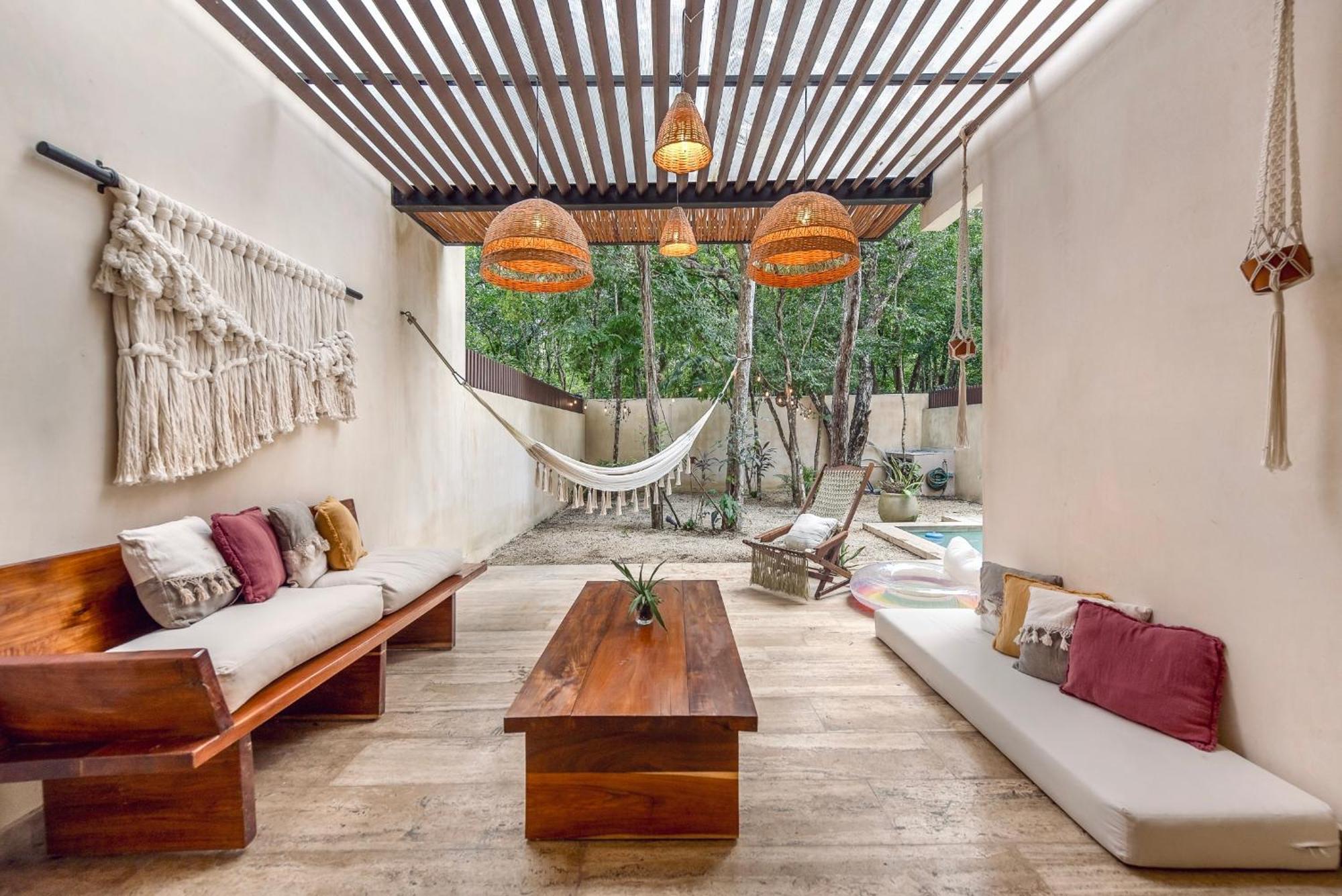 Private & Infinity Pool, King Bed, Sauna, Gym & *