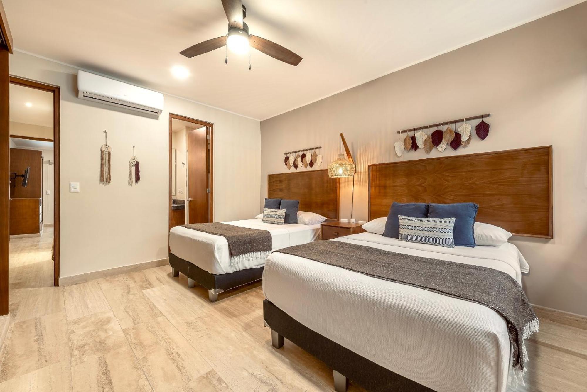 Private & Infinity Pool, King Bed, Sauna, Gym & *