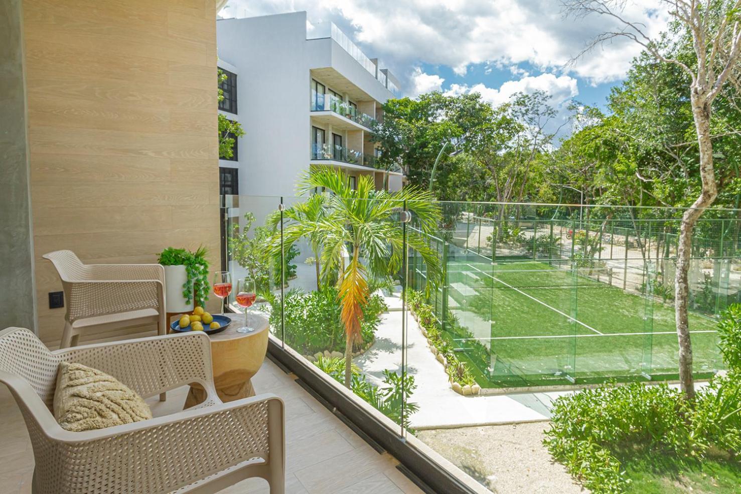 Impresionante Tuk Aparthotel