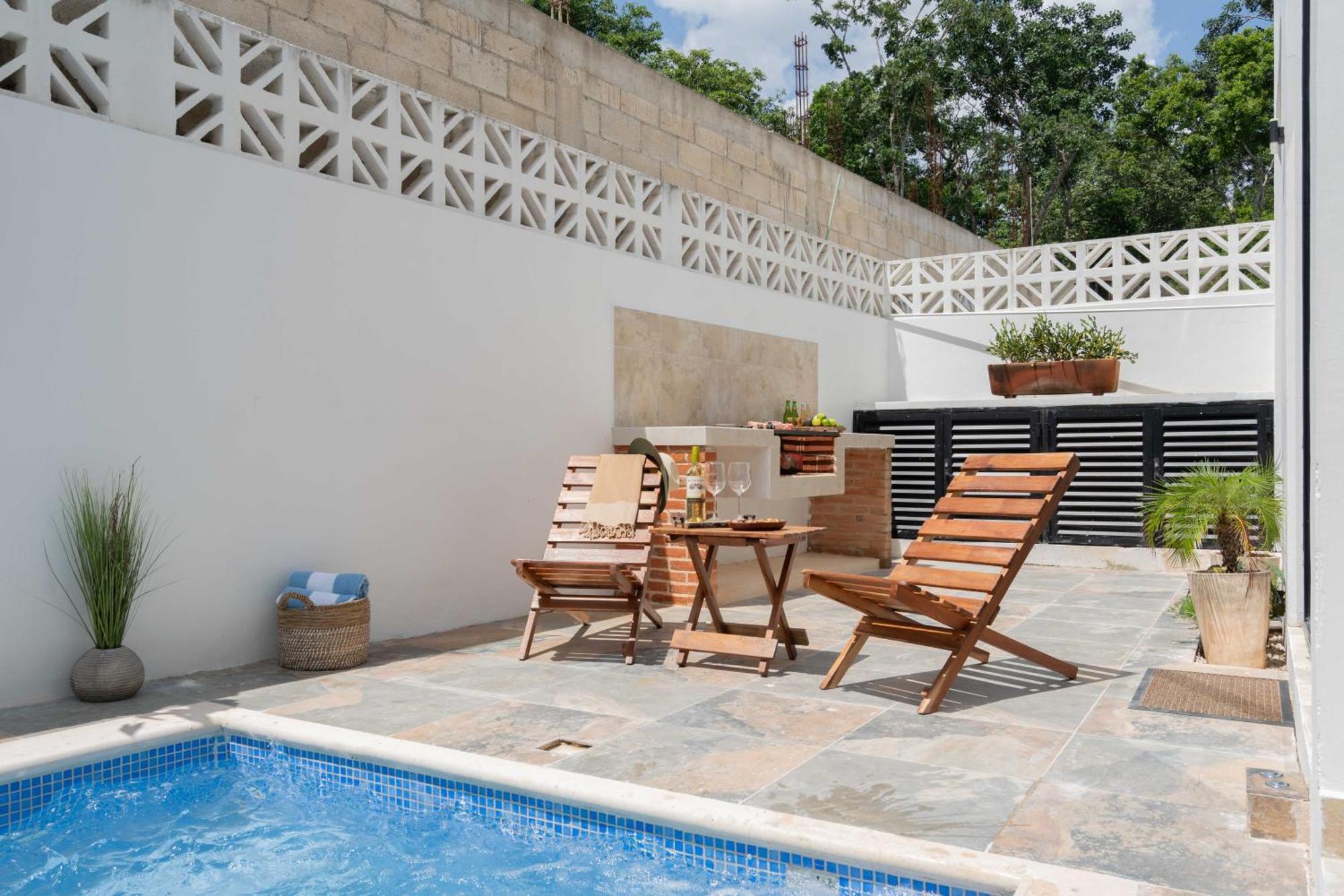 Apartment Casa Laura - - Private Townhome For 6 Guest - 3 Bedrooms - 5 Beds- Restaurant Walking Distance *