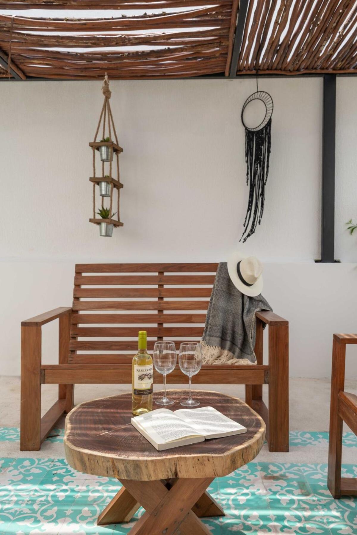 Apartment Casa Laura - - Private Townhome For 6 Guest - 3 Bedrooms - 5 Beds- Restaurant Walking Distance Tulum