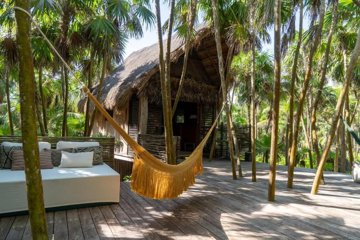 Beautiful 5 Bedroom Beachfront * Tulum