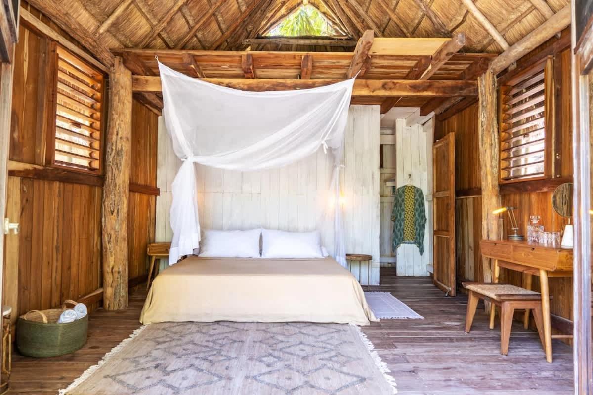 Villa Beautiful 5 Bedroom Beachfront *