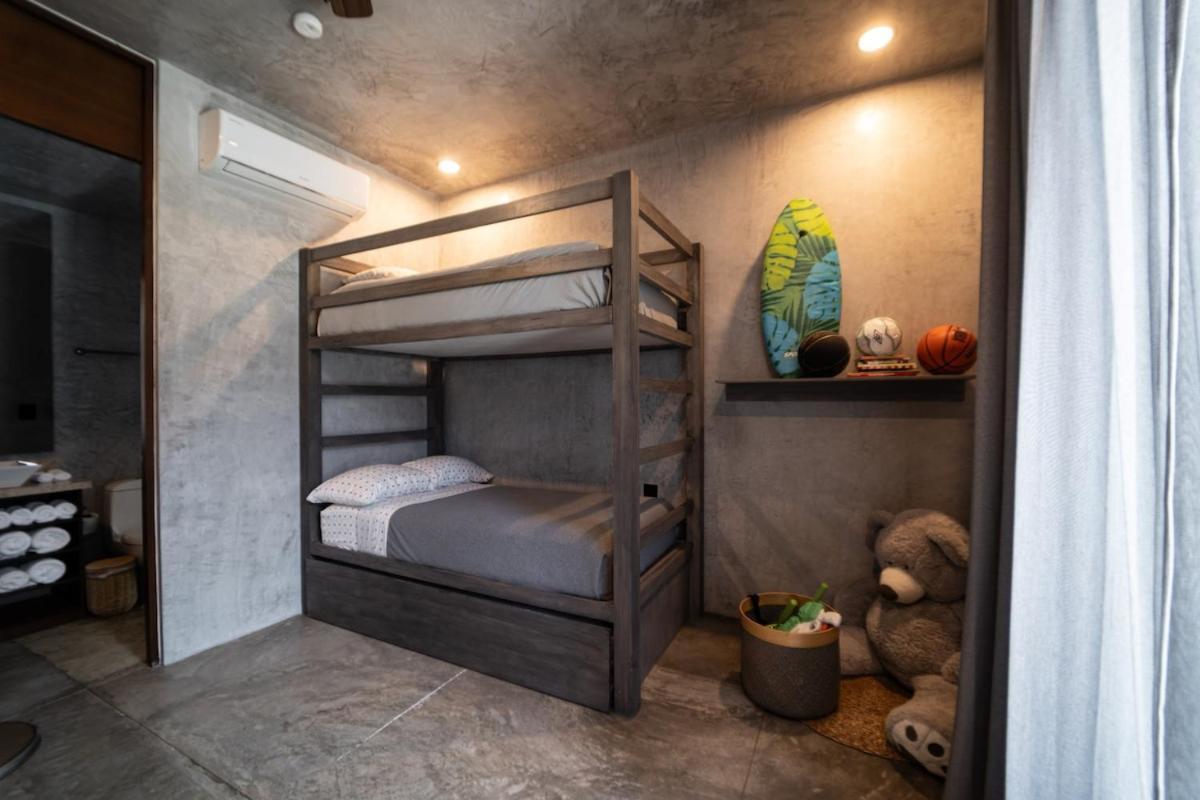 Spacious Luxury Design 5br - 3 Pools & Rooftop, Bbq, Free Bikes, Close To Tulum