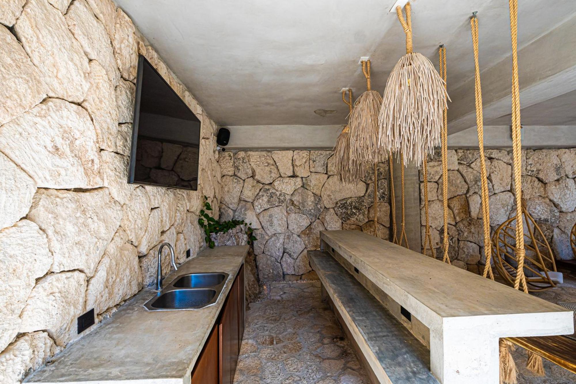 Serene Hideaway With Cenotes Apartment