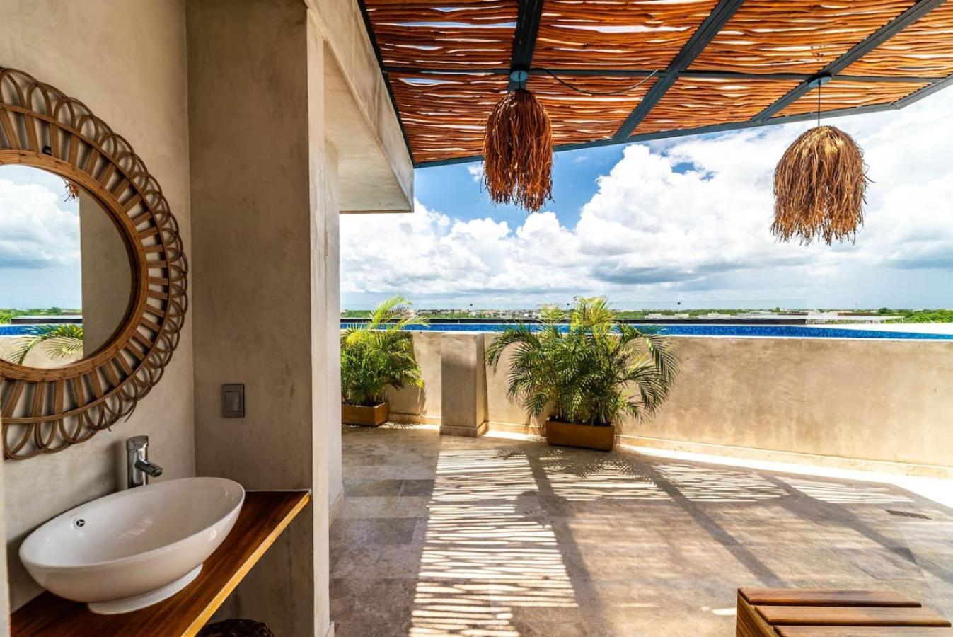 2 Bedroom With Direct Walk-out To Pool, Sauna, And Gym Tulum