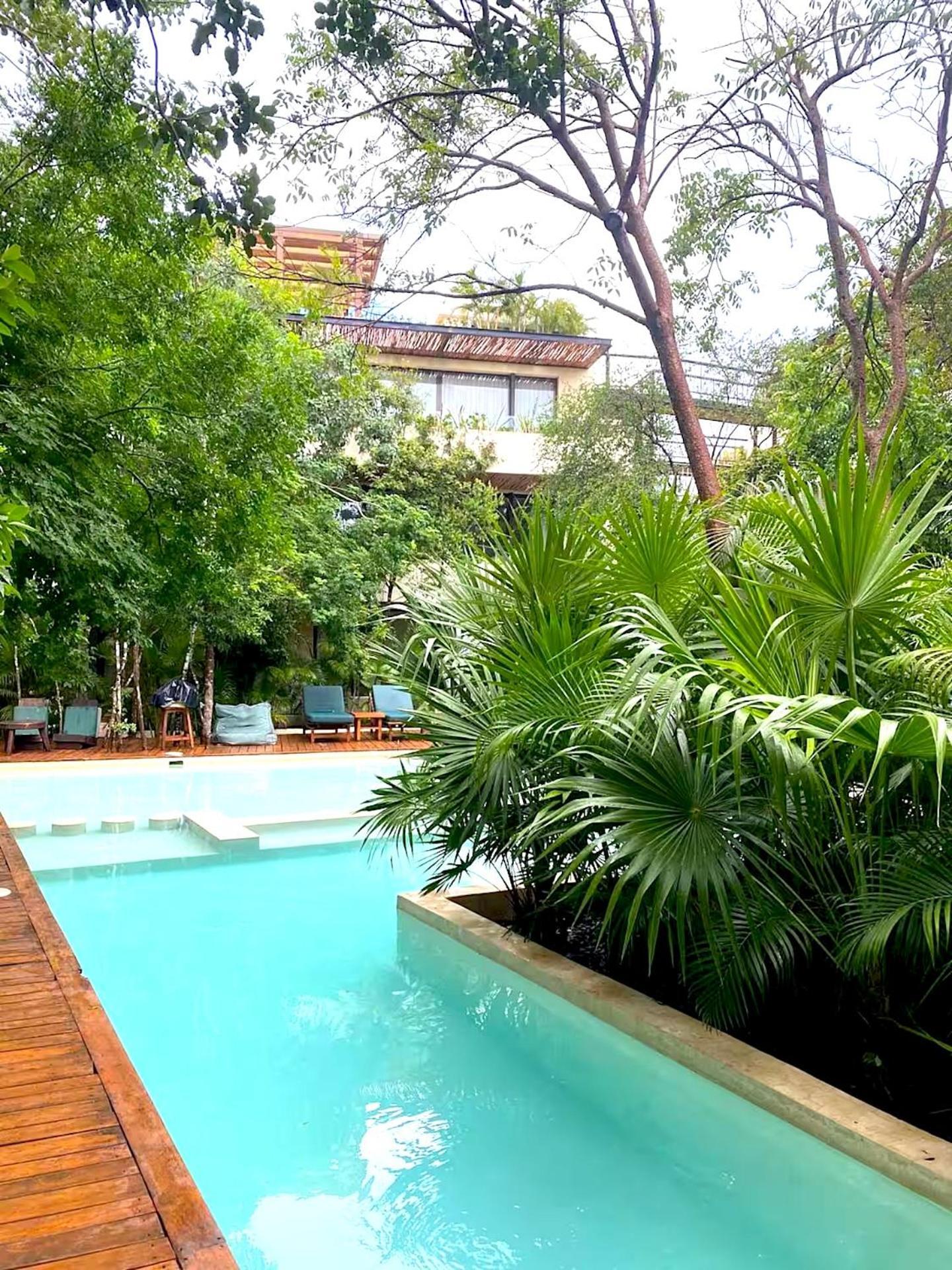 Spacious, Stylish, Comfortable, 2bd 2bth Condo,private Pool 24hr Concierge *