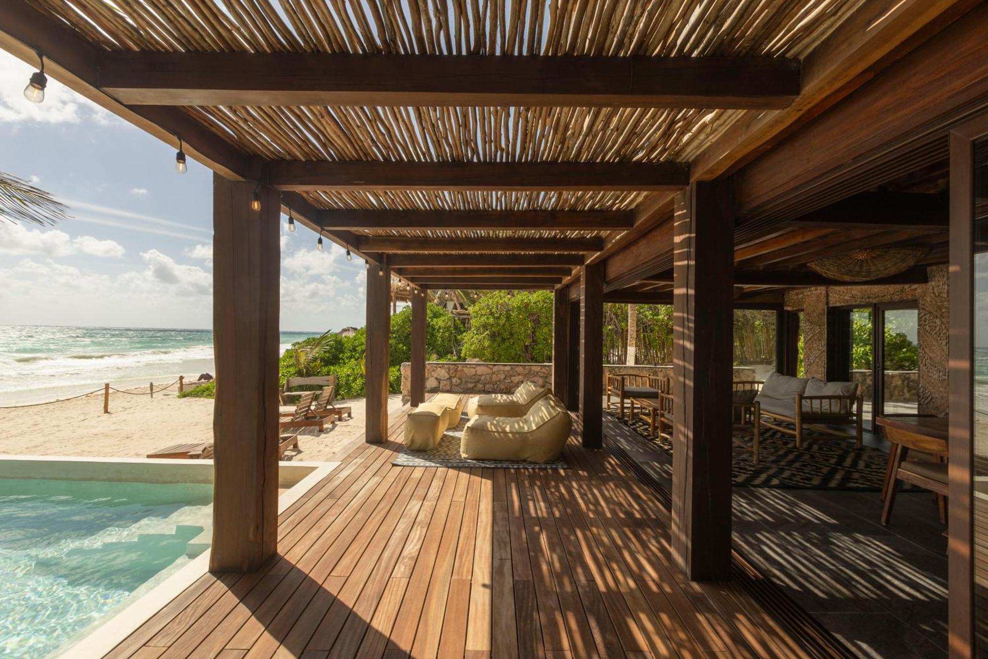 Villa Casa Aakbal - Luxury Front Tulum