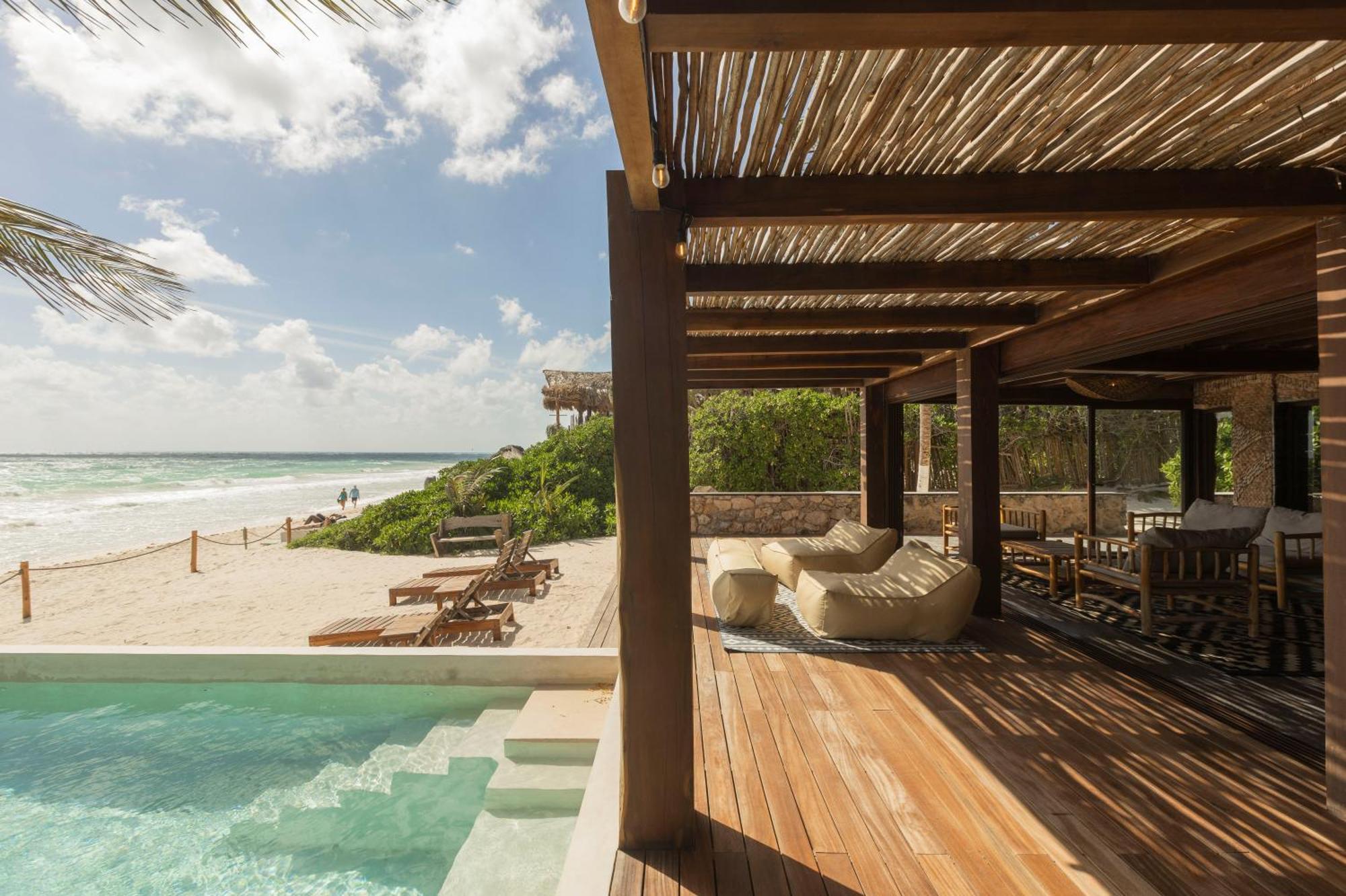 Villa Casa Aakbal - Luxury Front