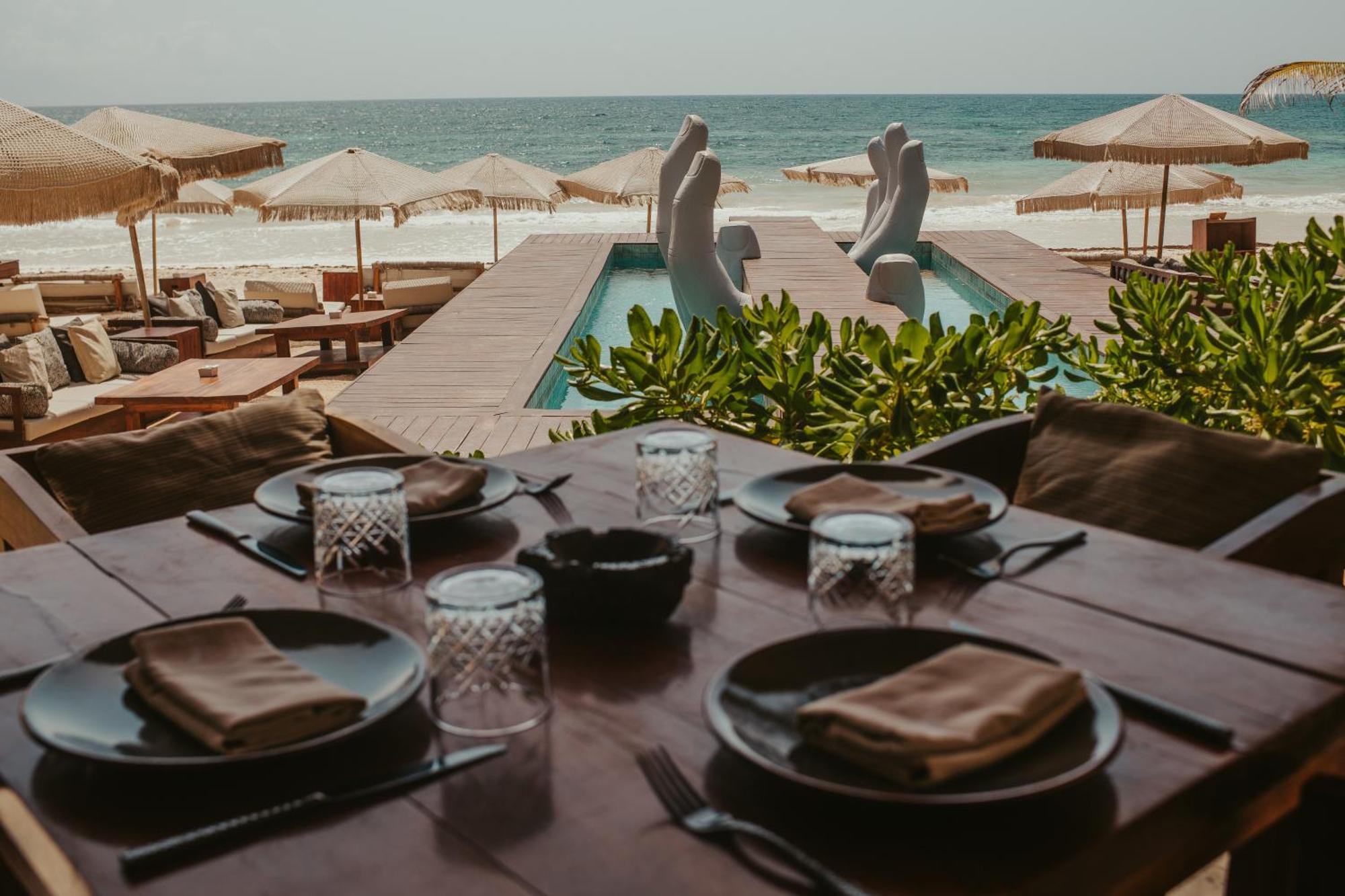 Starfit Boutique Beachclub, & Gym Included Hotel