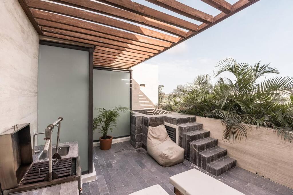 Mistiq Luxury Getaway *