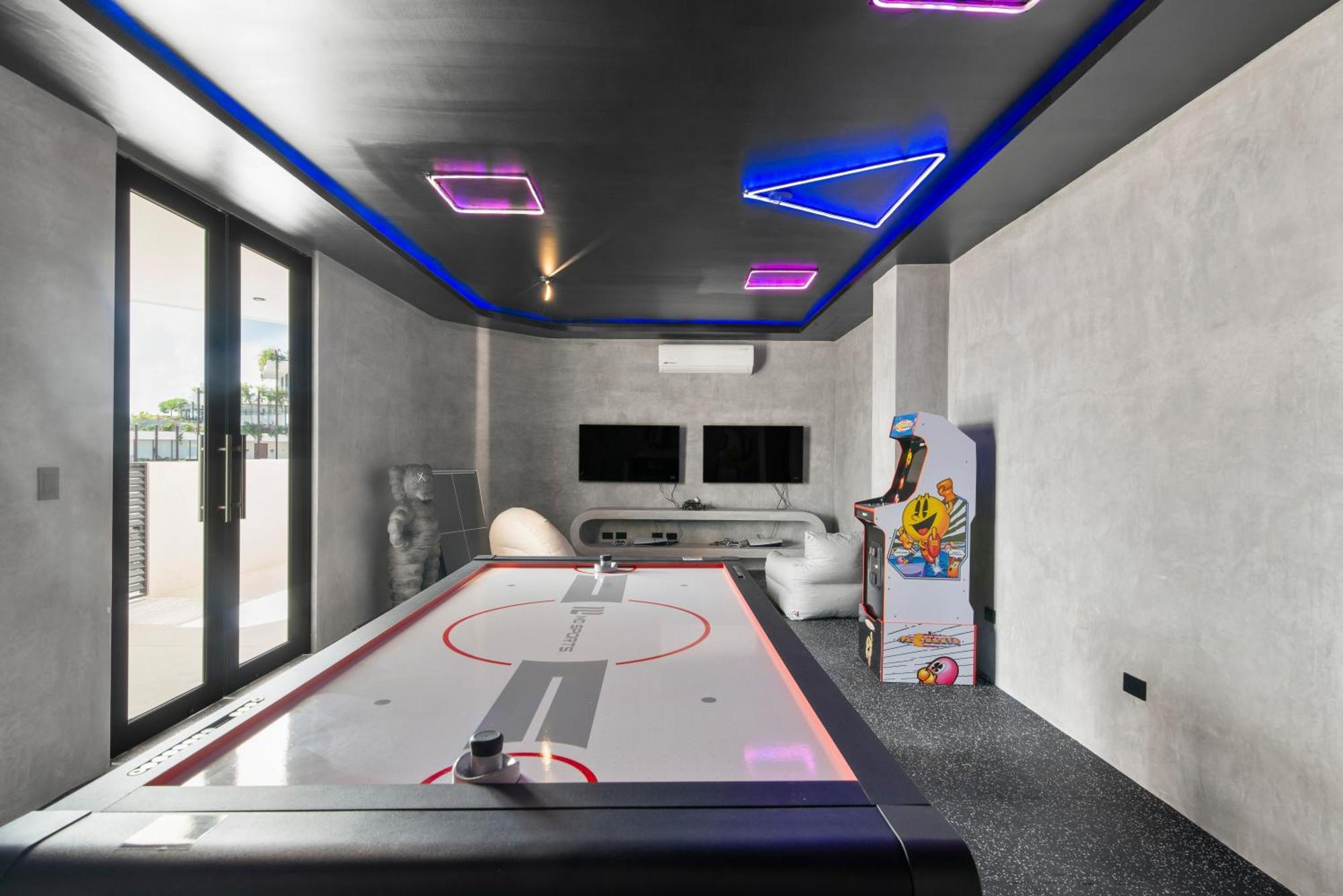 Hotel Guest - Elements Tulum