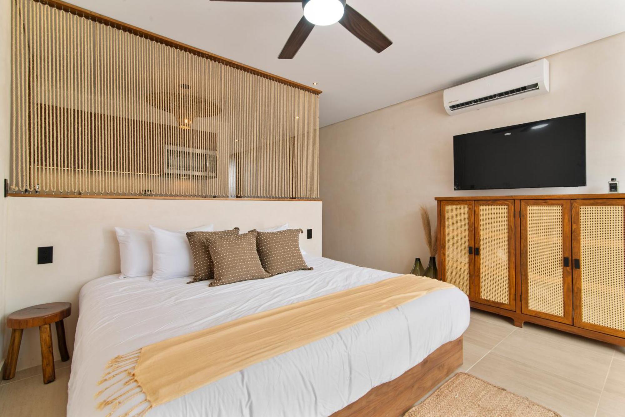 Guest - Elements Hotel 4*