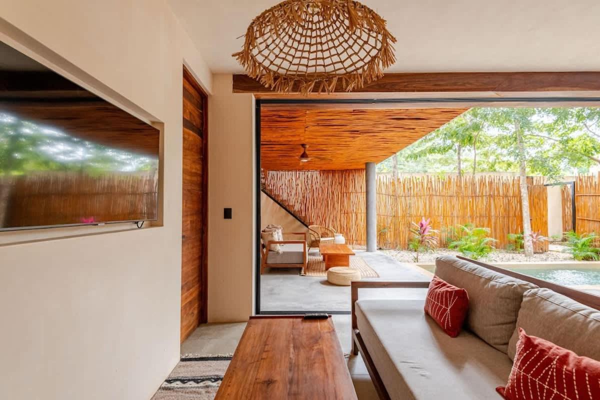 Bambu Con Alberca Privada En Villa