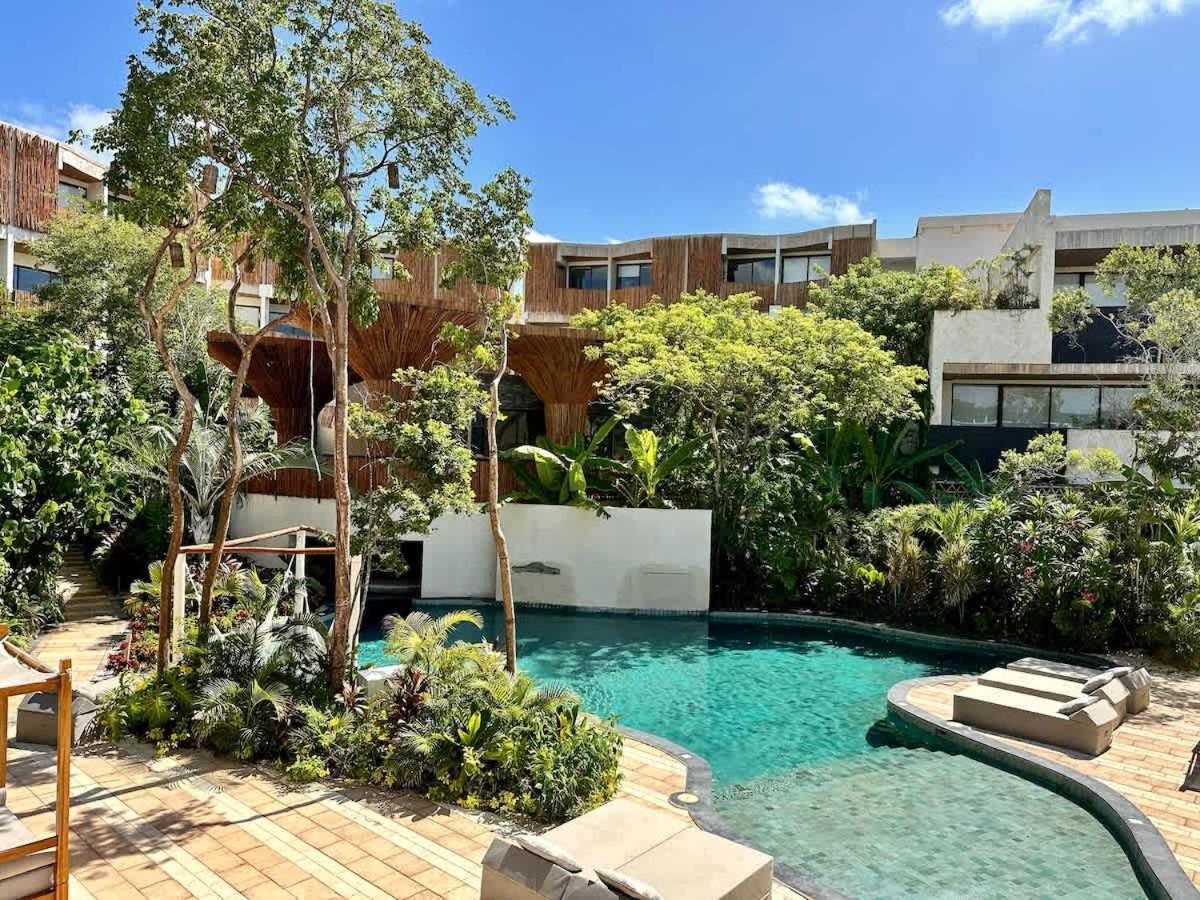 Relaxing Lakeside Retreat Pool, Hot Tub Y Patio Inn Tulum