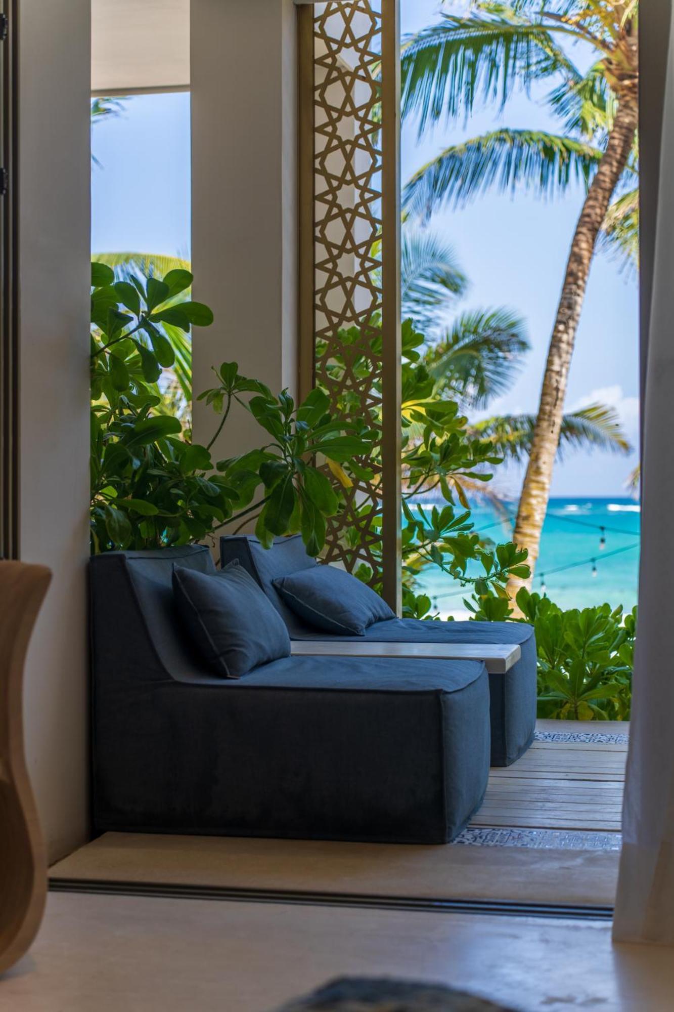 Sana Beachfront Boutique 5*