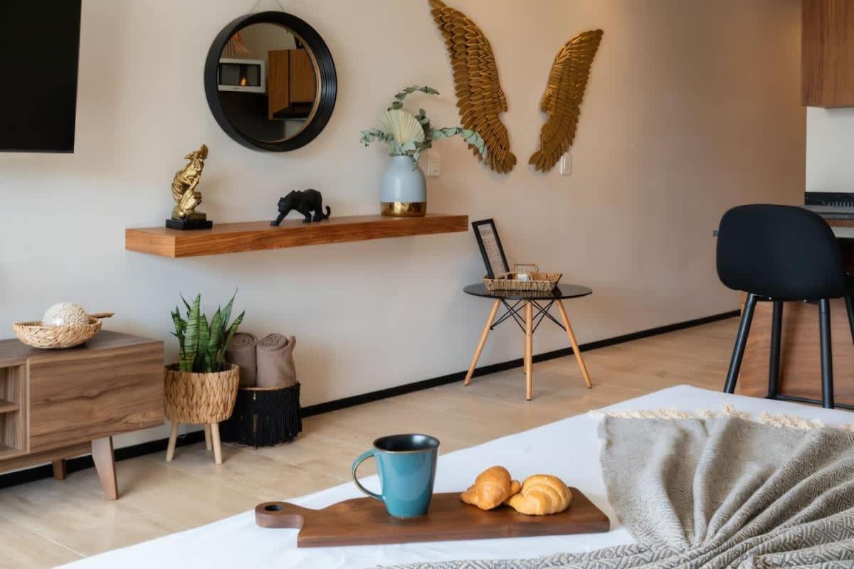 Apartment Hyde Master Private Balcony Gym Sunny Pool *