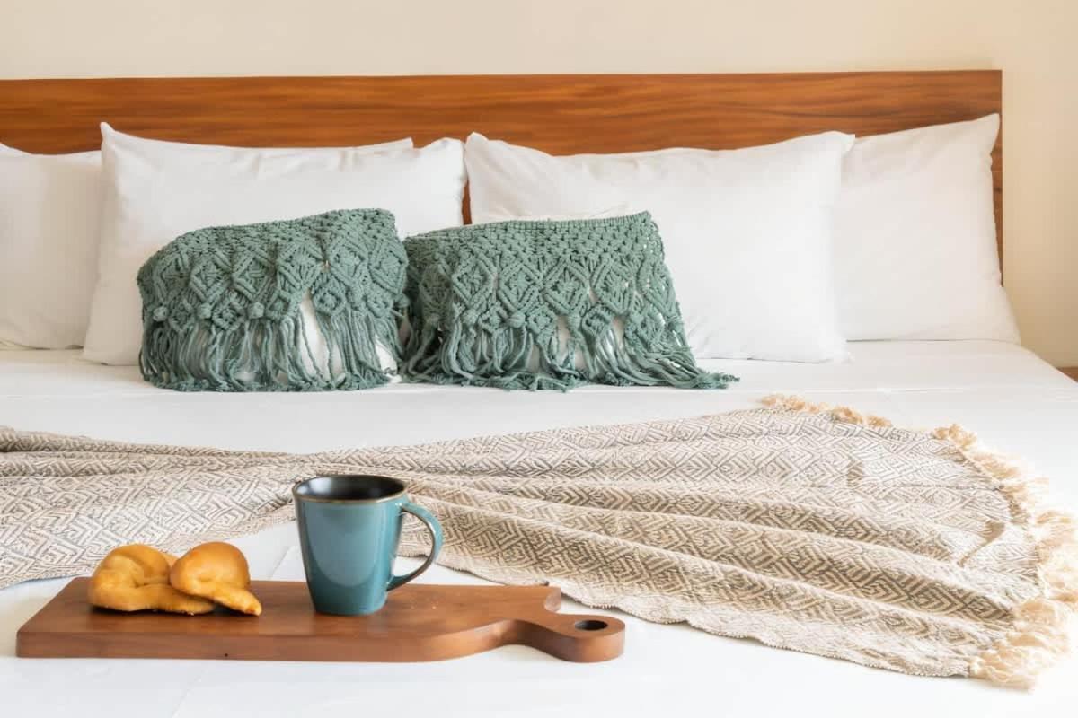 Apartment Hyde Master Private Balcony Gym Sunny Pool *