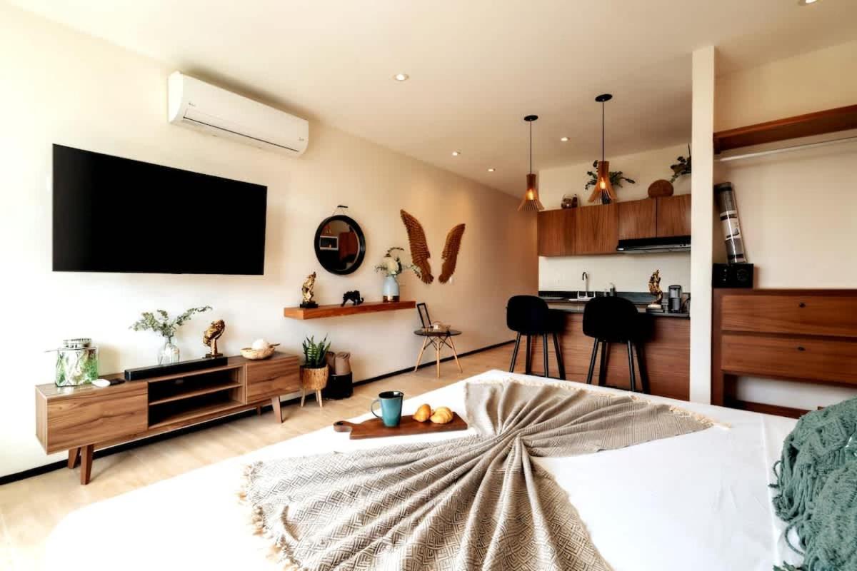 Hyde Master Private Balcony Gym Sunny Pool Tulum