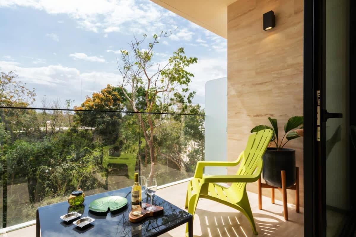 Hyde Master Private Balcony Gym Sunny Pool