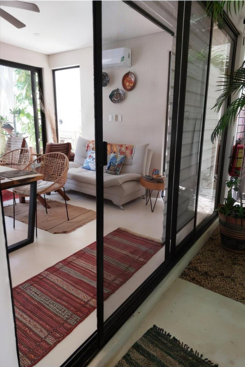 Private Yard & Cool Tub Wifi 1 Bed 3 Guest Apartment *
