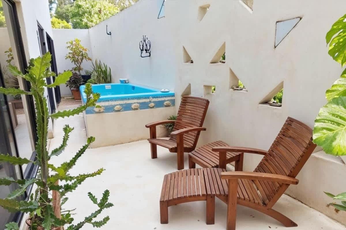 Apartment Private Yard & Cool Tub Wifi 1 Bed 3 Guest
