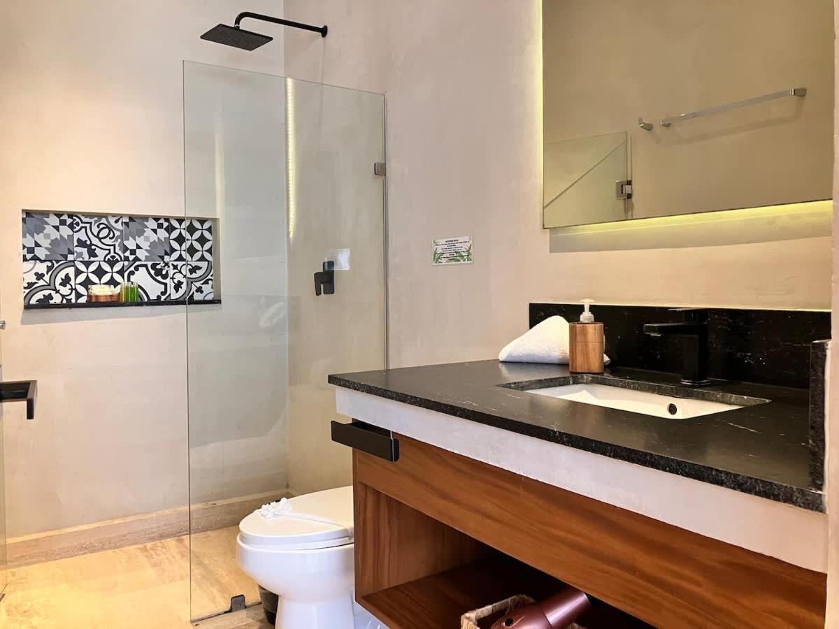 Ph 3 Bed 3 Bath Private Pool Apartment