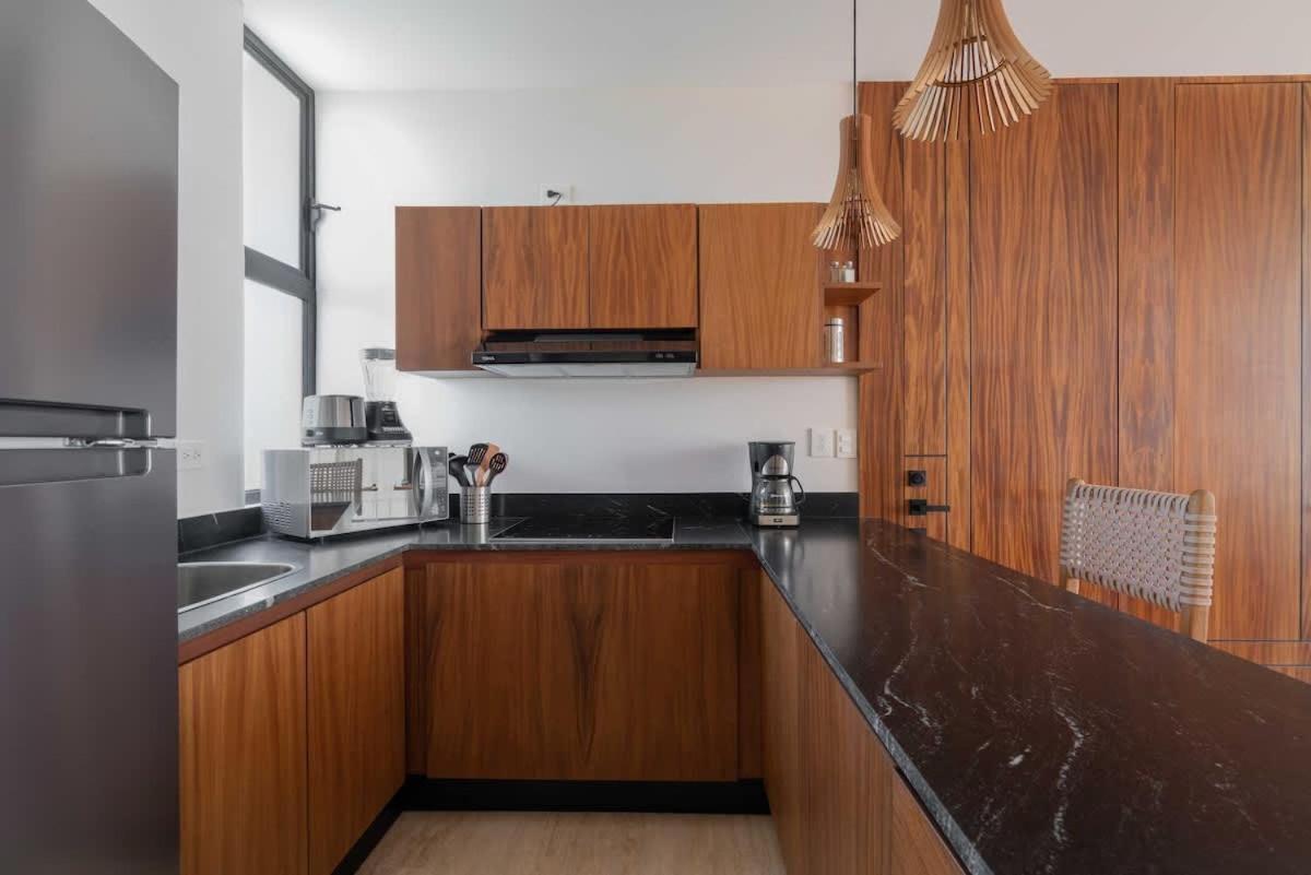 Ph 3 Bed 3 Bath Private Pool *