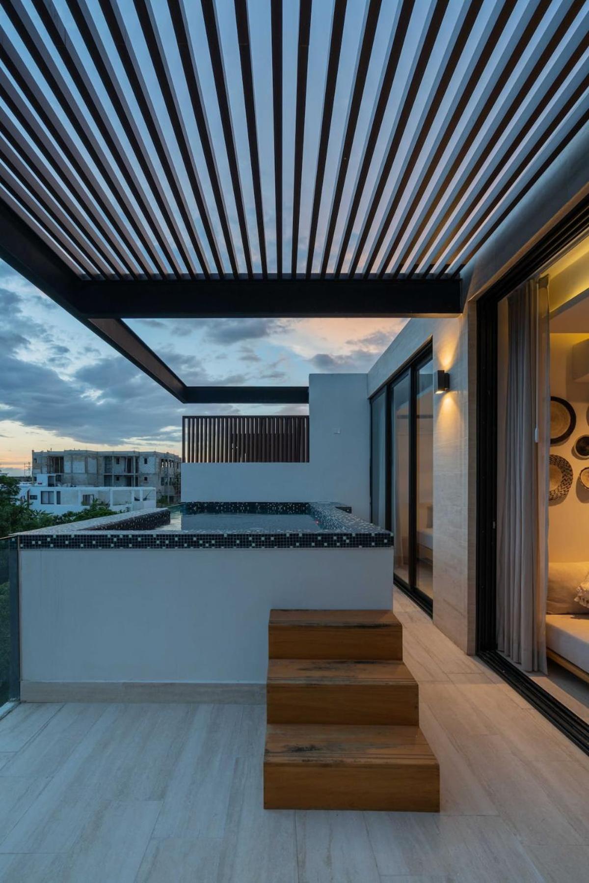 Apartment Ph 3 Bed 3 Bath Private Pool