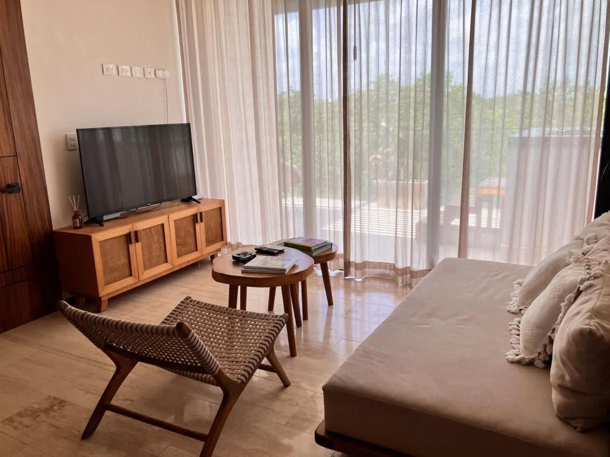 Ph 3 Bed 3 Bath Private Pool Apartment