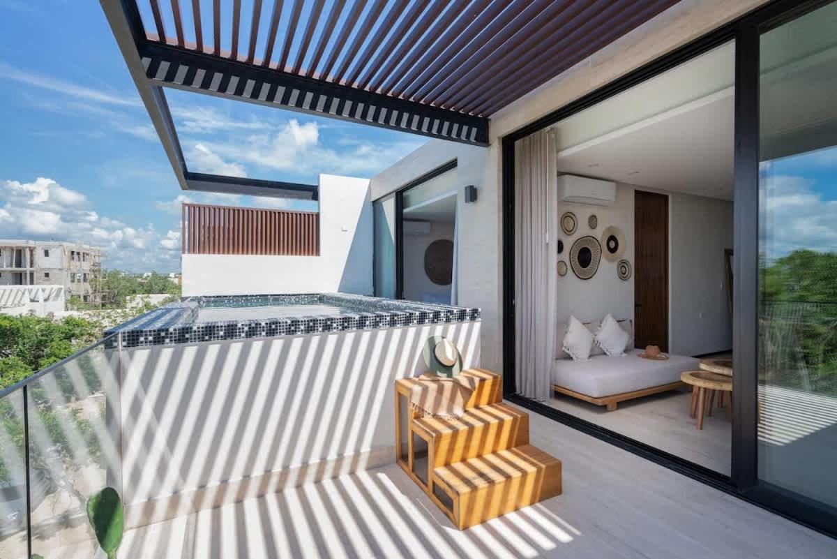 Ph 3 Bed 3 Bath Private Pool Apartment