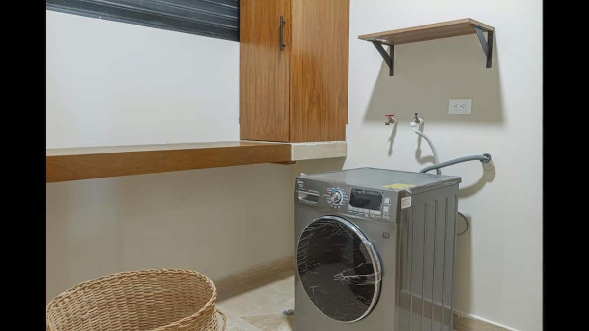 Holiday home Stunning 2 Bedroom At With Infinity And Jacuzzi By Waves Management