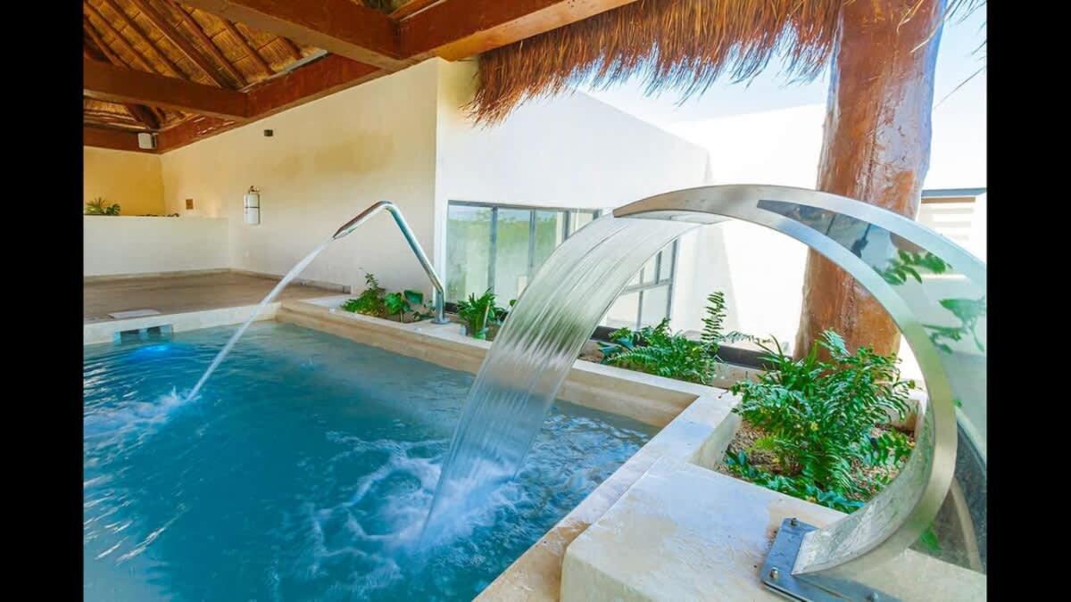 Stunning 2 Bedroom At With Infinity And Jacuzzi By Waves Management * Tulum