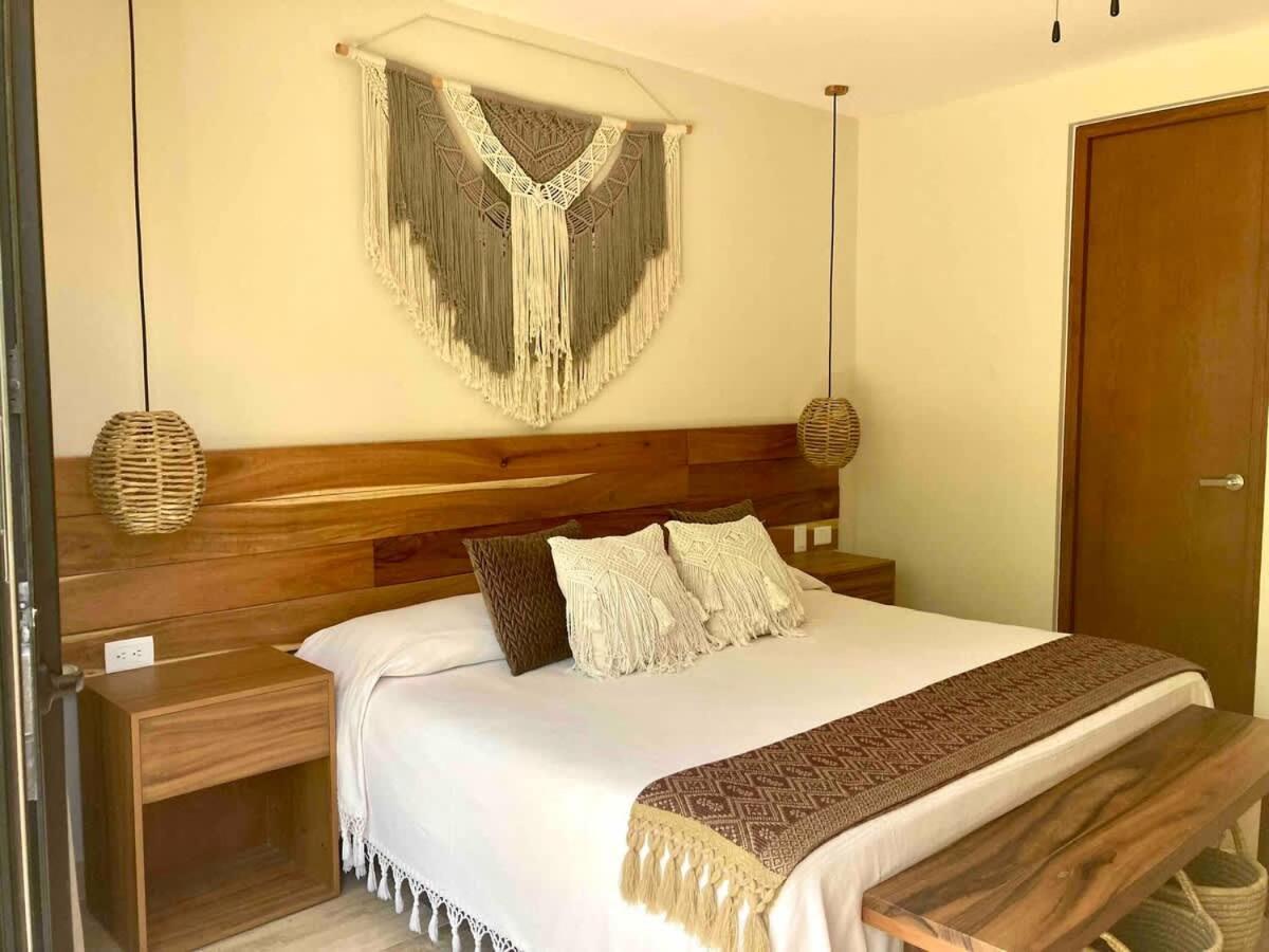 Stunning 2 Bedroom At With Infinity And Jacuzzi By Waves Management Holiday home