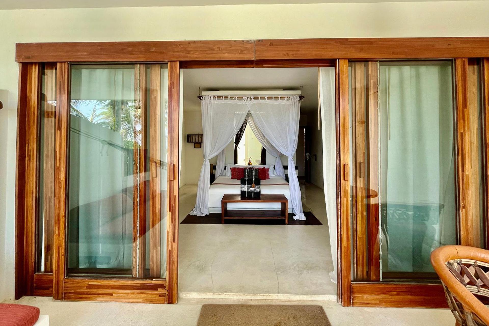 Hotel The 5*