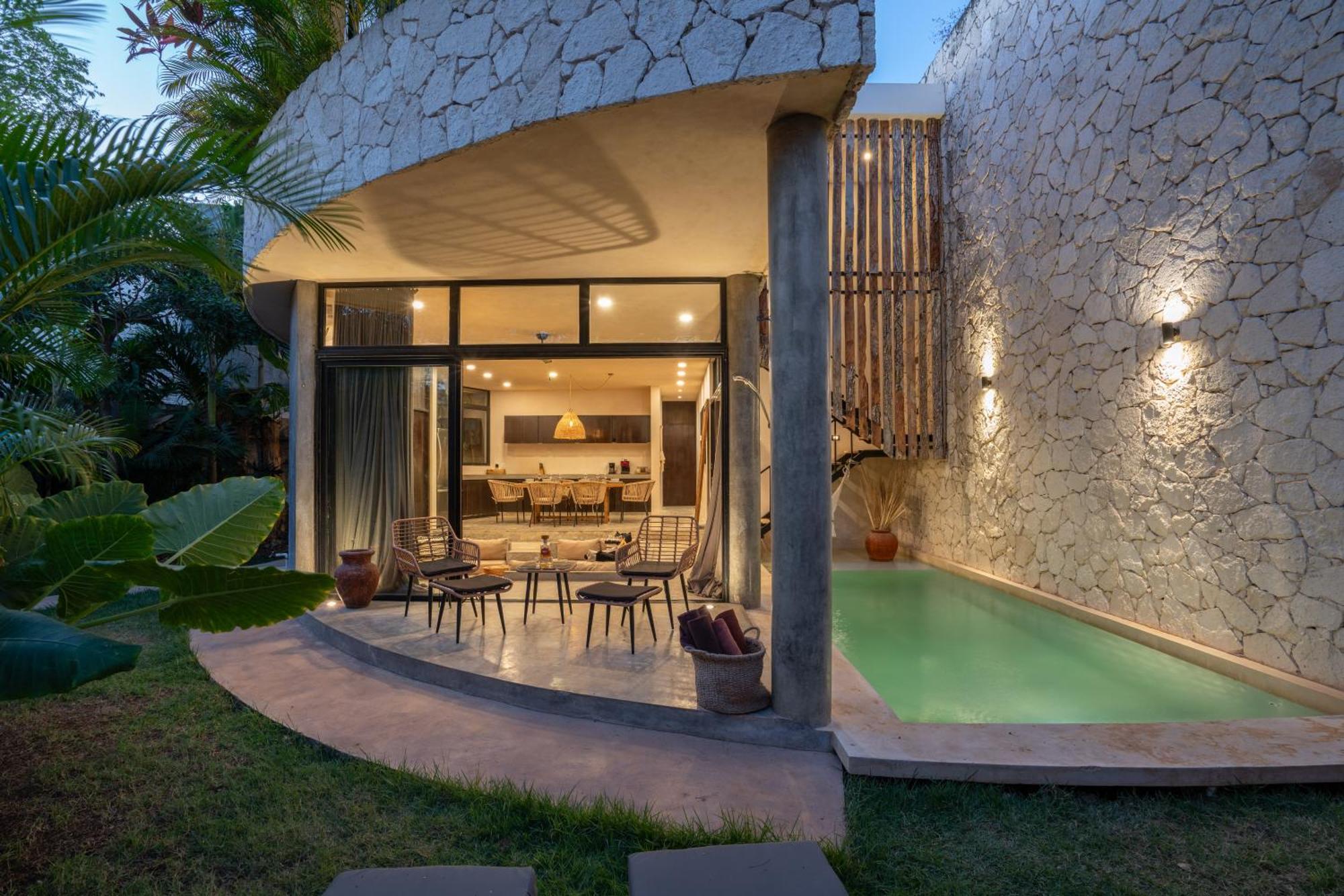 Rousseau Jungle Priv Pool Concierge 1b * Tulum