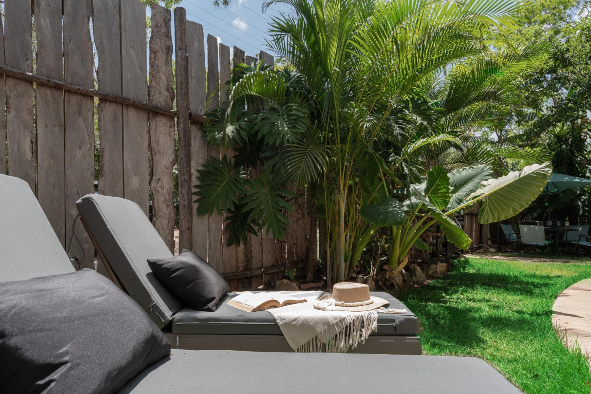 Villa Rousseau Jungle Priv Pool Concierge 1b *