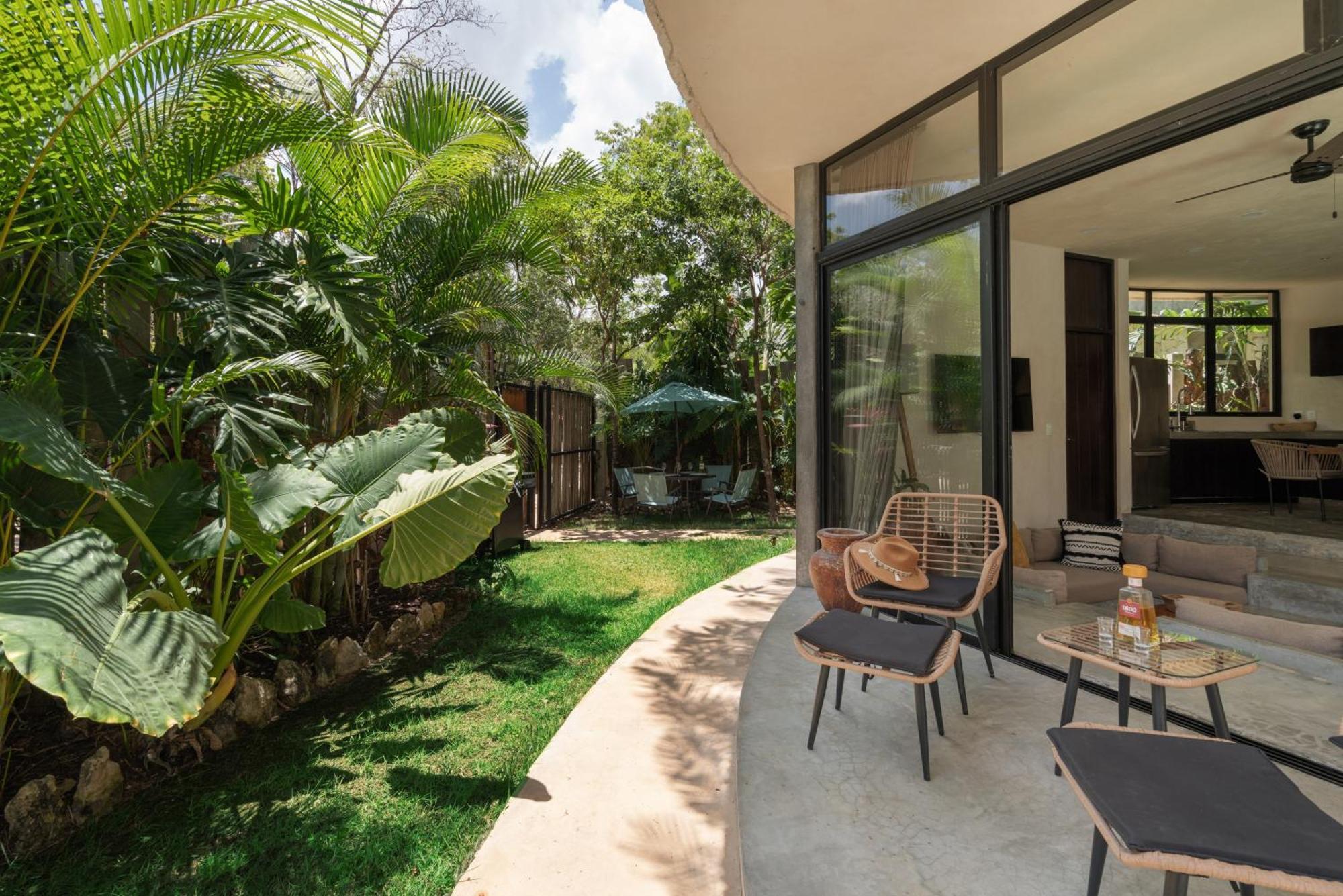 Rousseau Jungle Priv Pool Concierge 1b * Tulum