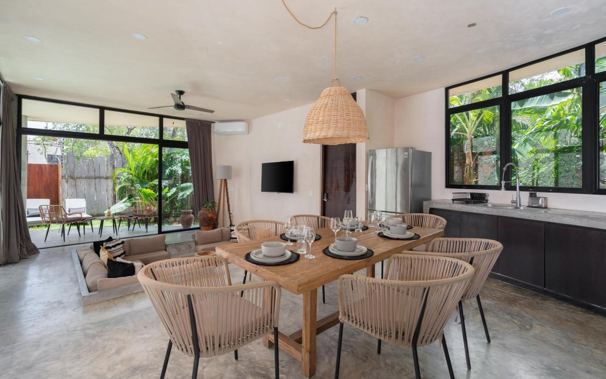 Rousseau Jungle Priv Pool Concierge 1b Villa *