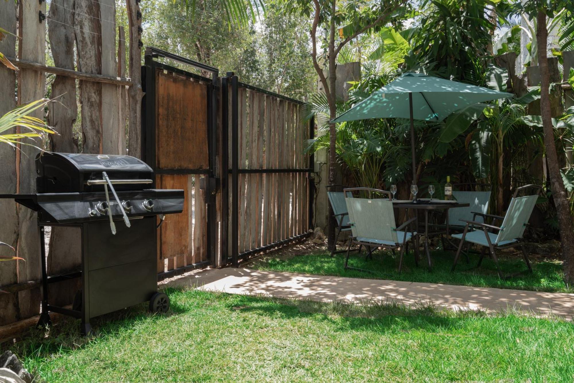 Rousseau Jungle Priv Pool Concierge 1b * Tulum