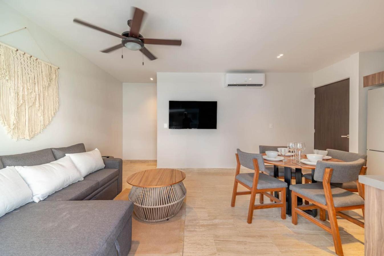 1bd W Private Balcony And Pool In Aldea Zama Holiday home