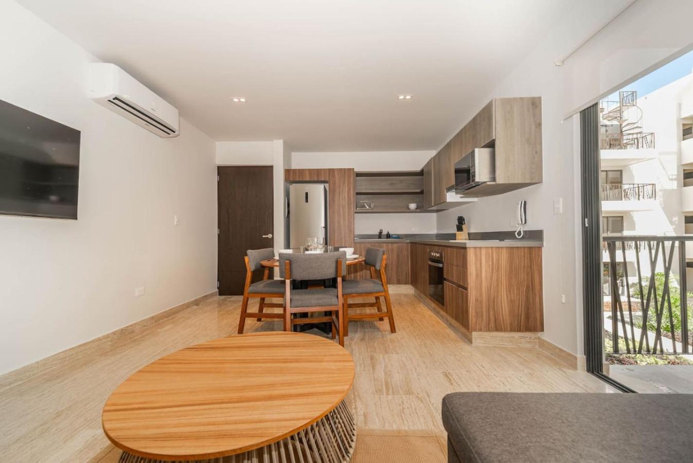 1bd W Private Balcony And Pool In Aldea Zama *