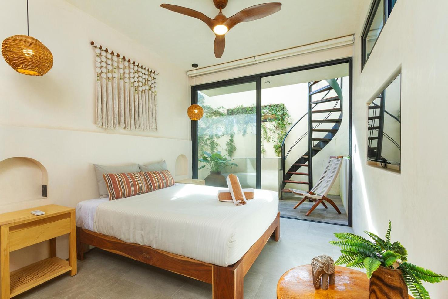 Illuminated Space & Private Pool Apartment Tulum