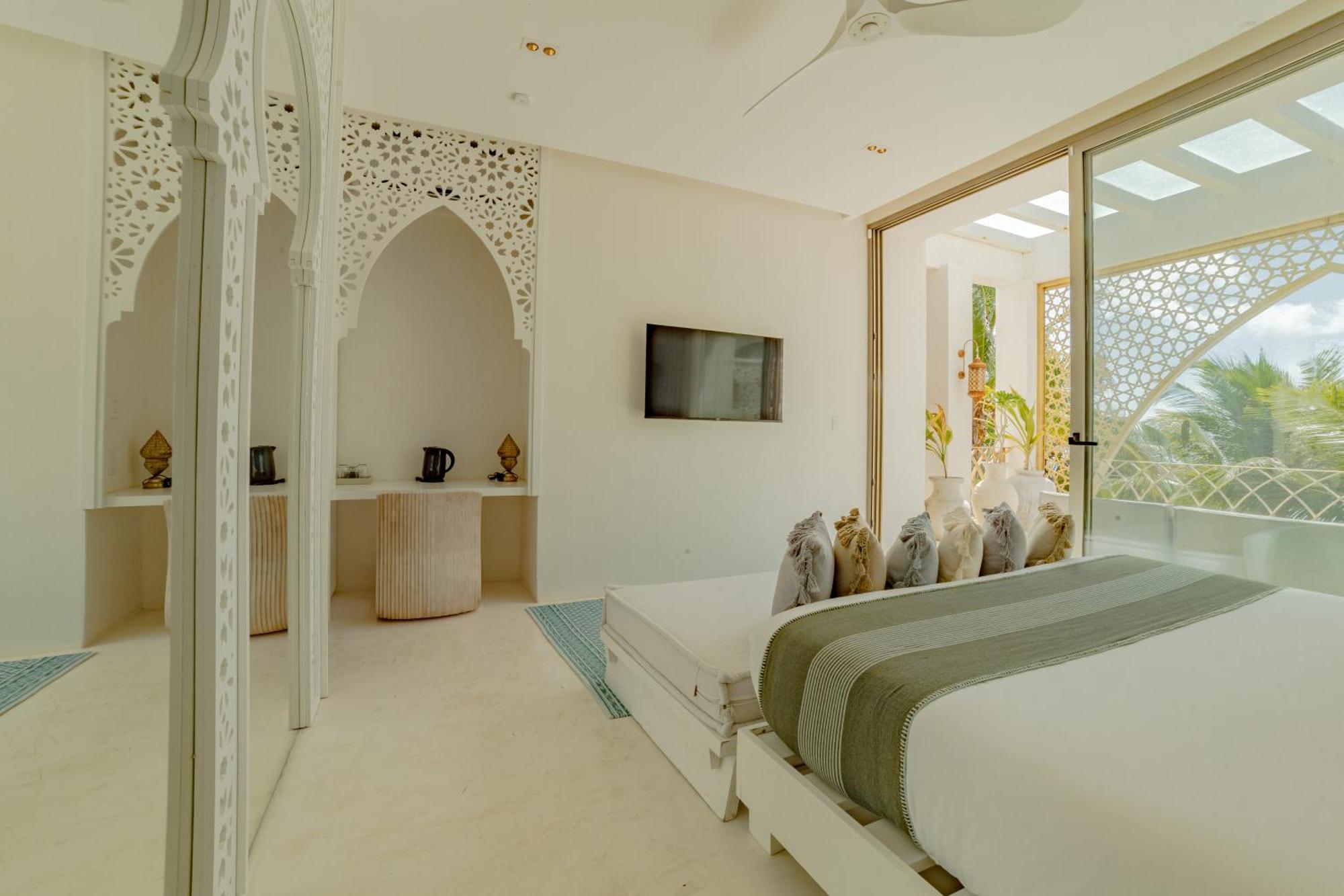 Sana Beachfront Boutique