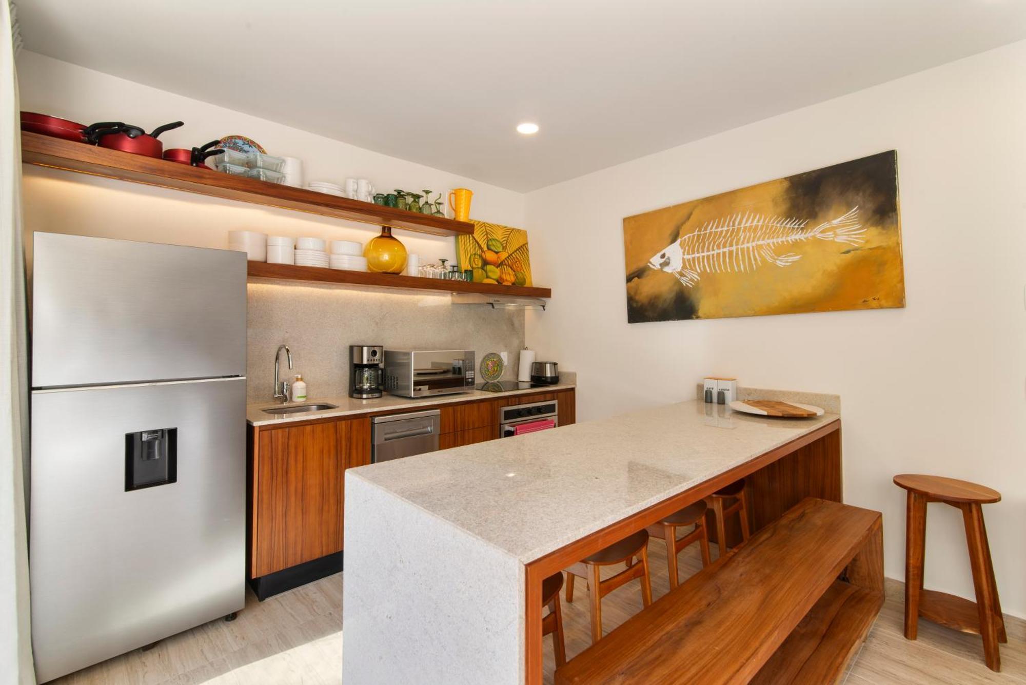 Tropical Getaway In With Private Pool Apartment *