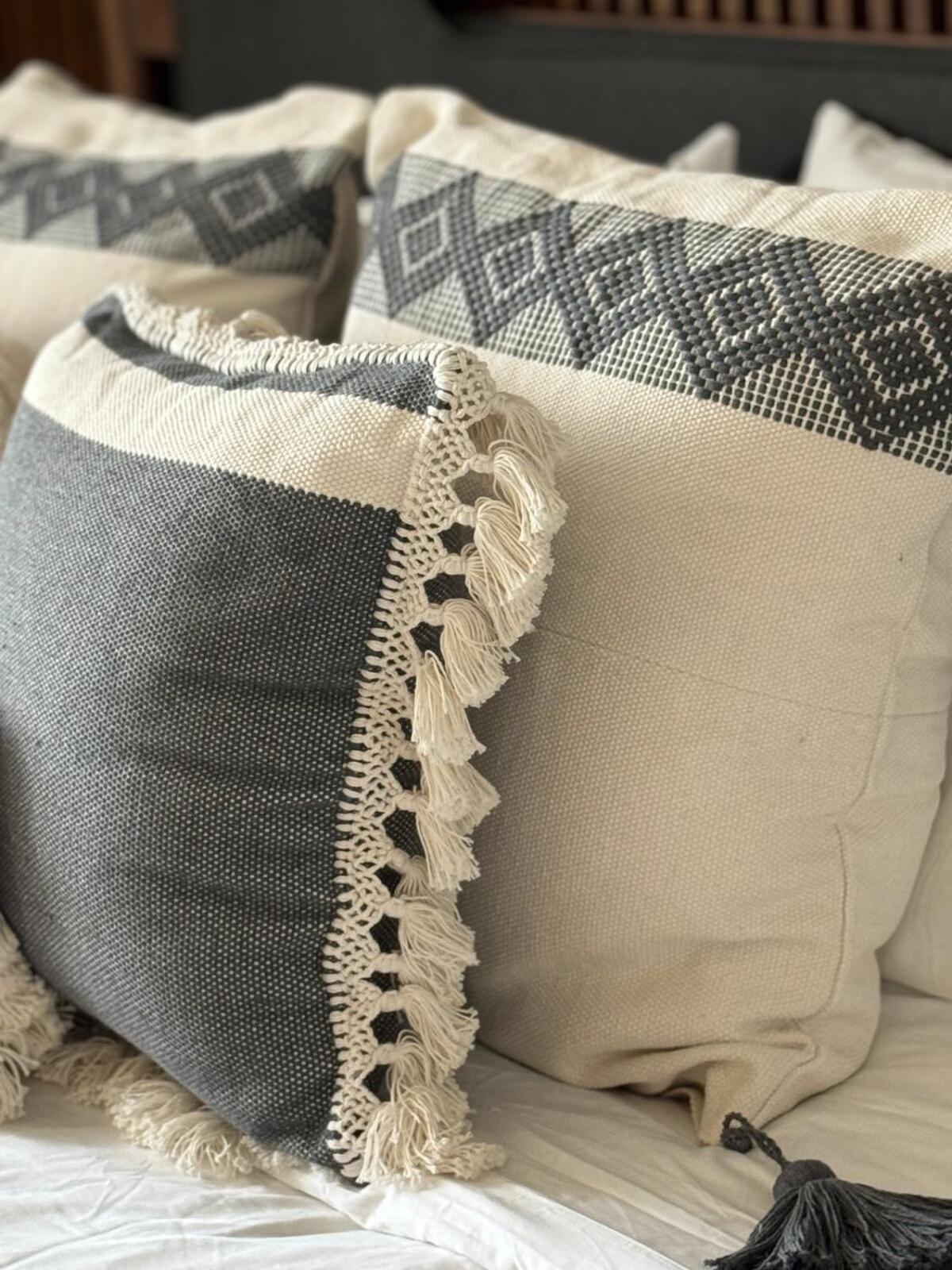 Luxurious Mistiq Gardensii Pool Beachclub * Tulum