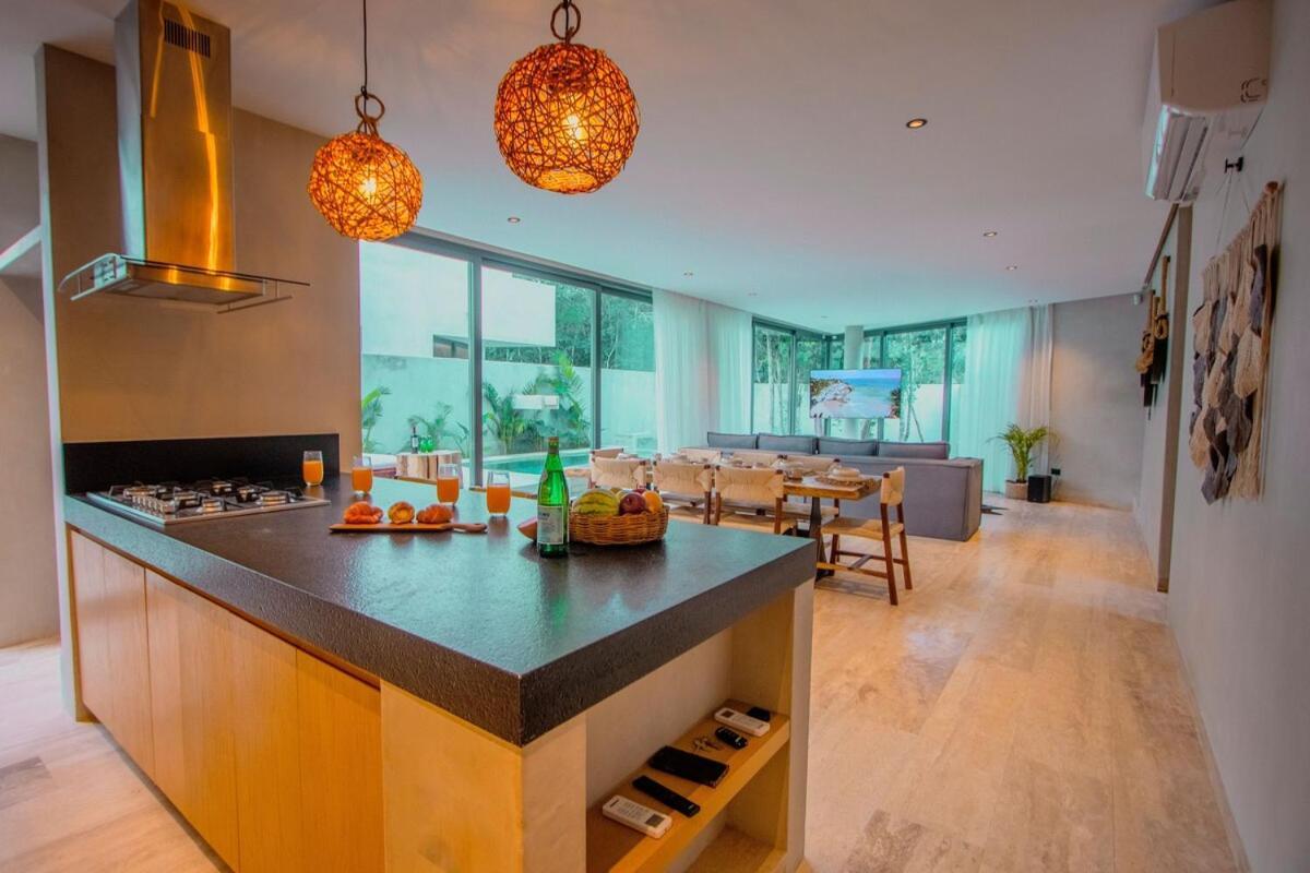 Nina Bonita Kukulkan Road Villa *