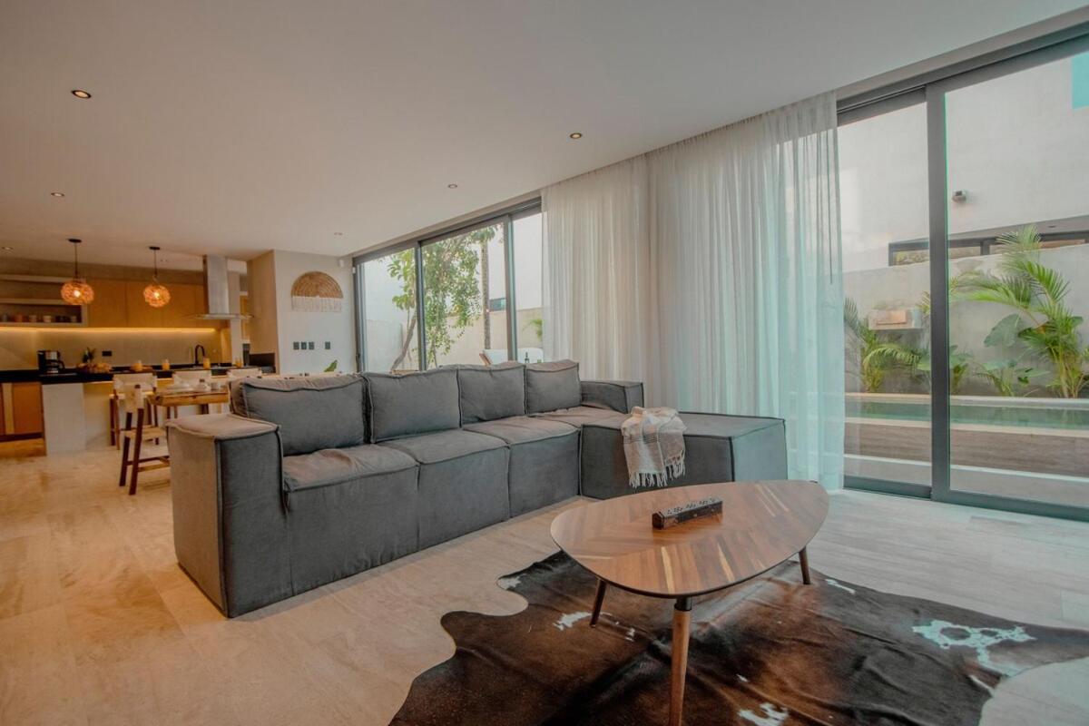 Nina Bonita Kukulkan Road * Tulum