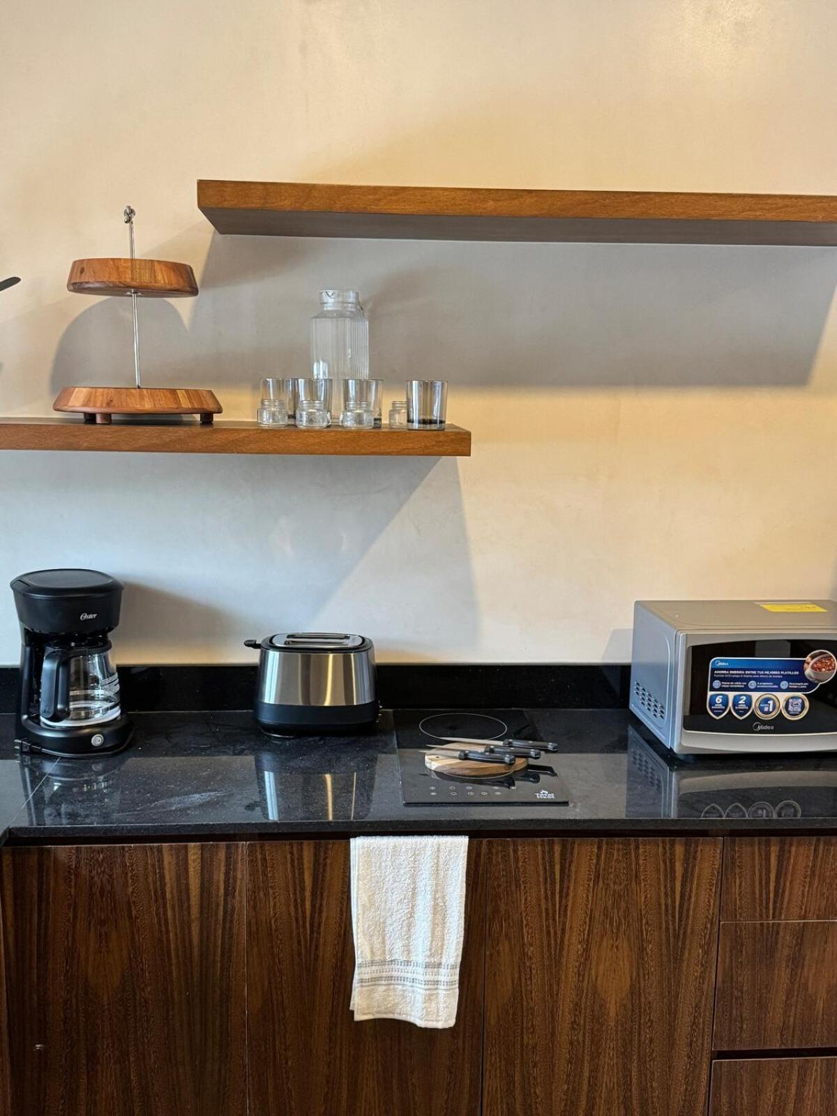 Apartment Jungle Loft With Pool And Rooftop Near And Cenotes And Dowtown! Fast Wifi! Perfect For Expats *